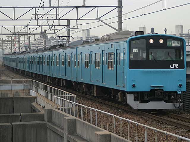 201系0番台 スカイブルー (クハ201-104) JR京葉線 舞浜