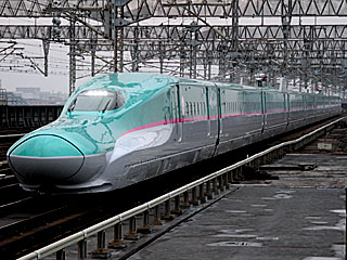 特急「はやぶさ502号」 E5系 はやぶさ車 (E523-3) JR東北新幹線 大宮