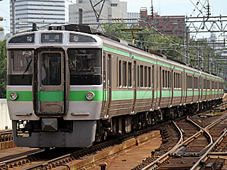 721系0番台 黄緑帯 (クモハ721-3) JR札沼線 桑園
