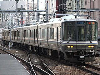 新快速 223系1000番台 一般色 (クハ222-1011) JR東海道本線 大阪