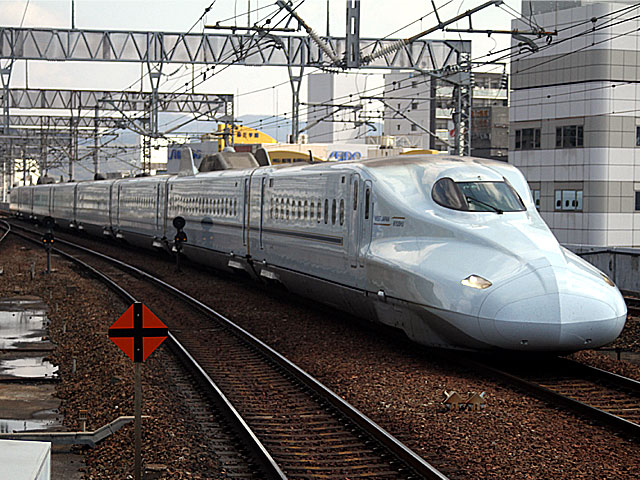N700系8000番台 (781-8006) JR山陽新幹線 岡山 R6編成