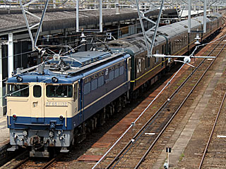 臨時「瀬戸大橋線開業25周年記念号」 EF65型1000番台 特急色 (EF65-1132) JR予讃線 多度津