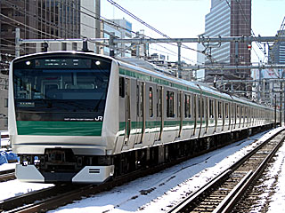 E233系7000番台 埼京線色 (クハE232-7004) JR山手貨物線 新宿〜池袋 宮ハエ101編成